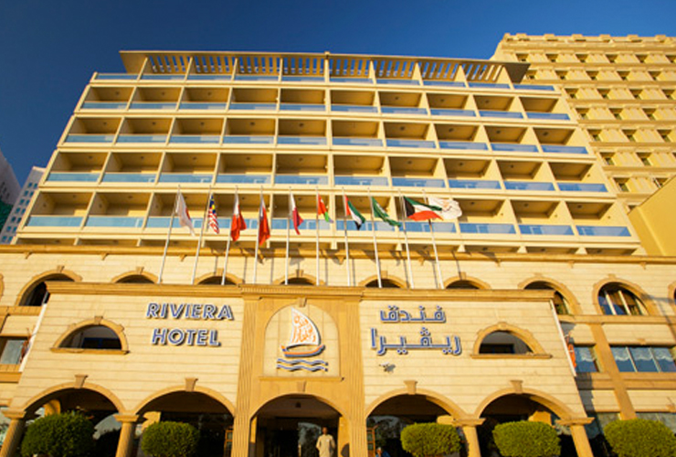 街並に溶け込んだ雰囲気のあるホテル