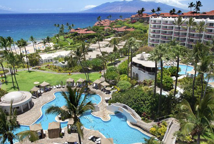 緑豊かな敷地内