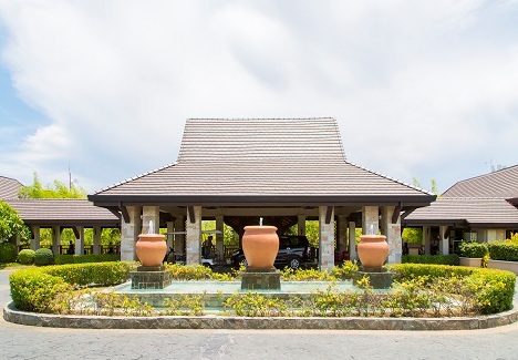 クリムゾン　外観