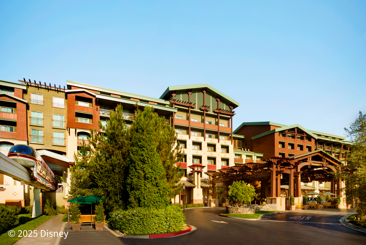 ディズニー・グランド・カリフォルニアン・ホテル＆スパ外観