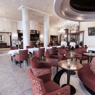 エントランスホール