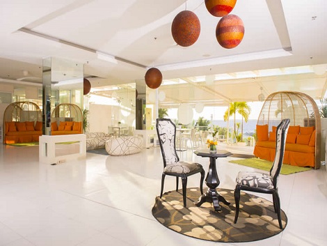 ビーリゾートマクタン/ロビー