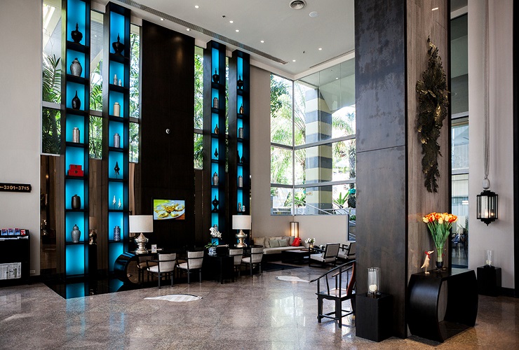 広々としたロビー