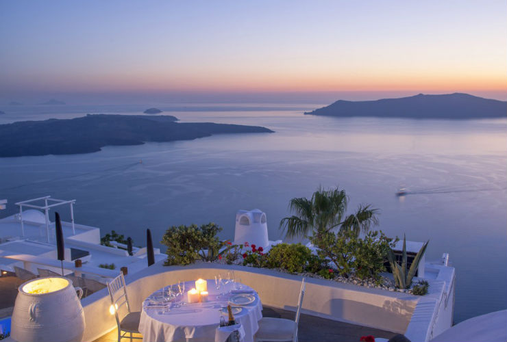 テラスからは絶景を味わえます。