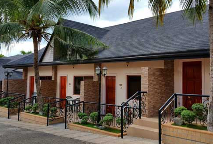 コーチ付きの客室棟