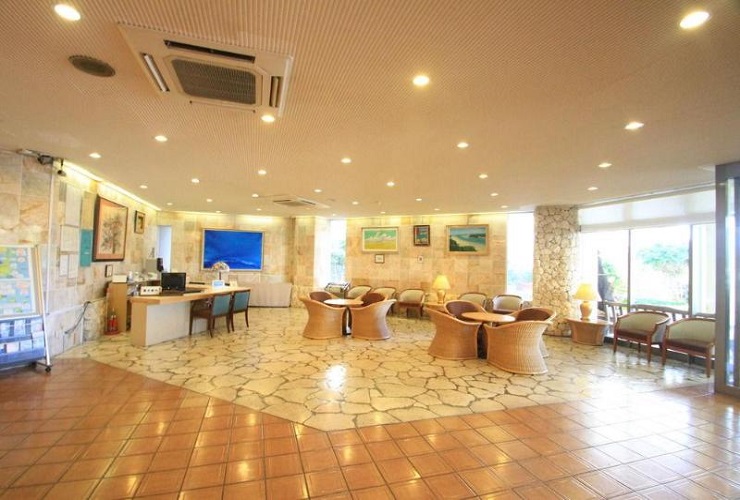 沖縄らしいロビー