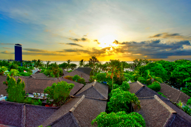 ホテルからは夕日が綺麗に見えます
