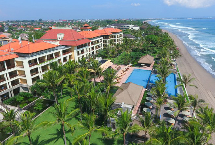 ビーチフロントのリゾート全景