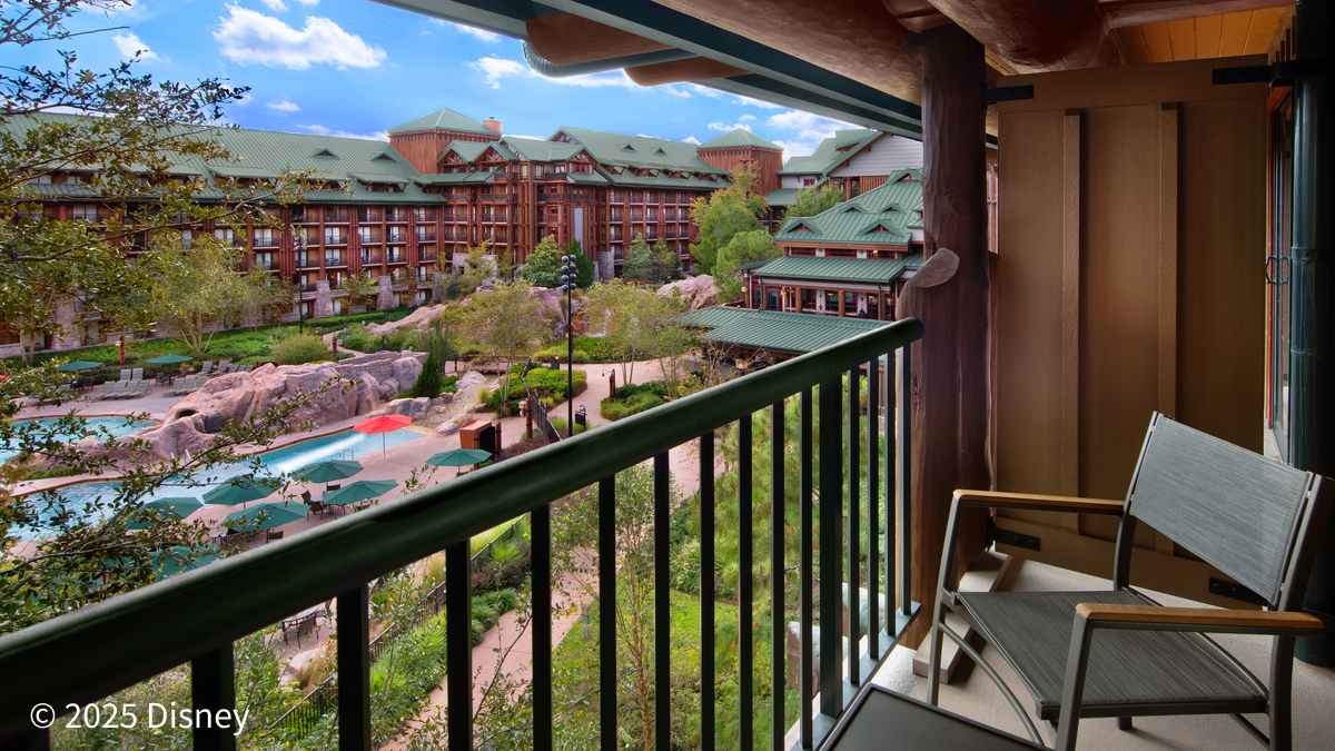 スタンダードルーム ー コートヤード・ビュー客室一例