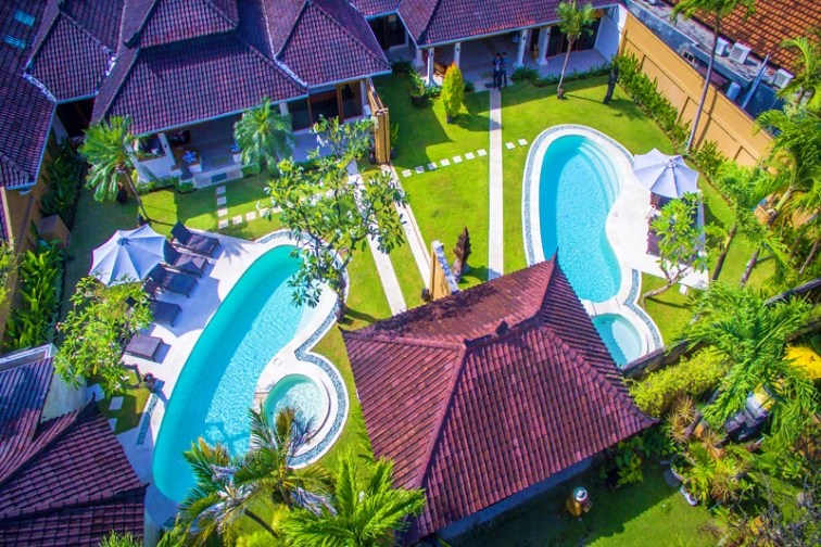 ジャワのジョグロスタイルがミックスしたデザインのヴィラ