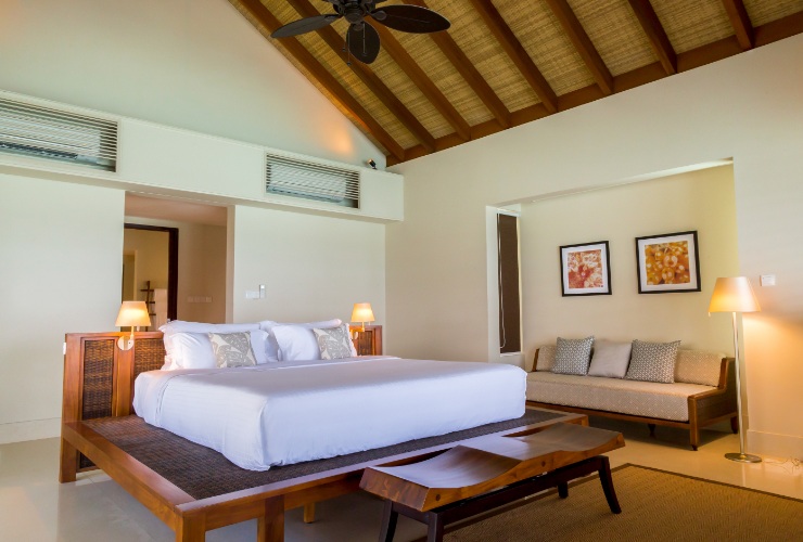 広さ150㎡越えのプール付き完全水上タイプのヴィラ