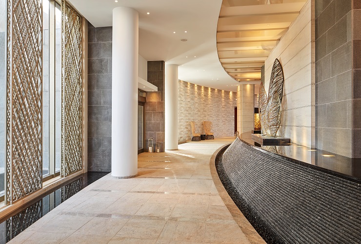 洗礼された美しいホテルロビー