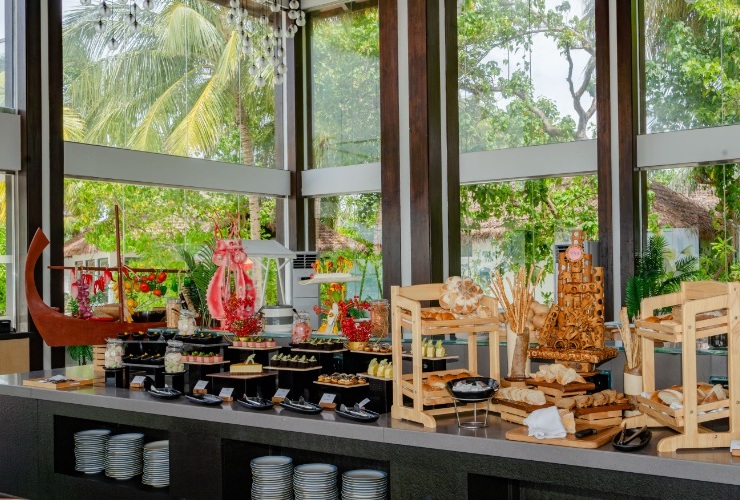 世界各国の料理を豊富に取り揃えた『Iru（イル）』