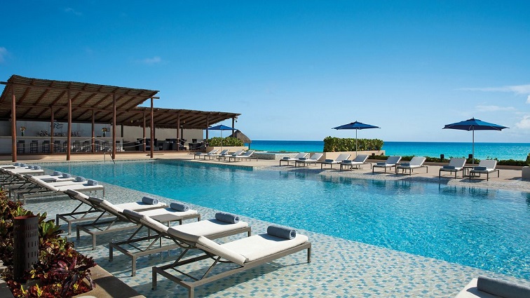 インフィニティプールも2つあります（公式HPより）