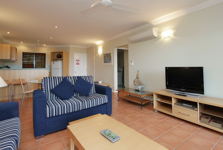 ソファベッドが備わったリビングエリア