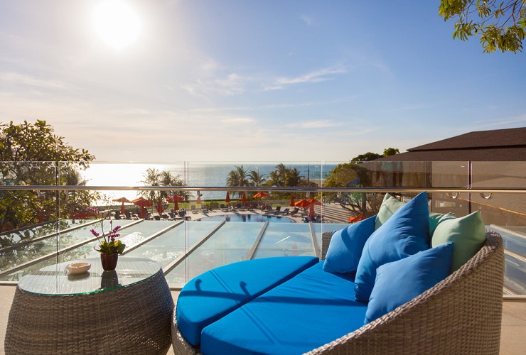 ラウンジからの眺めも抜群