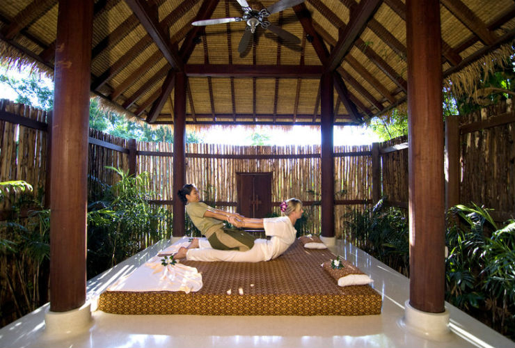 自然に囲まれてマッサージ・トリートメント体験を。