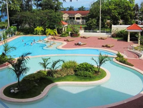 ラミラダホテル　プール