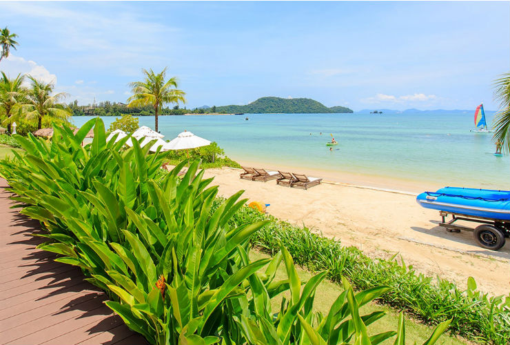 ホテルのプライベートビーチ。