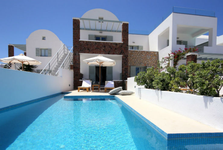 豪華なプールつきのお部屋もあります。