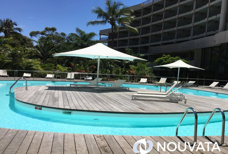 プールでのんびりリラックスタイム