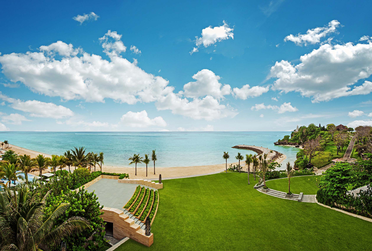 インド洋を望む美しいガーデン