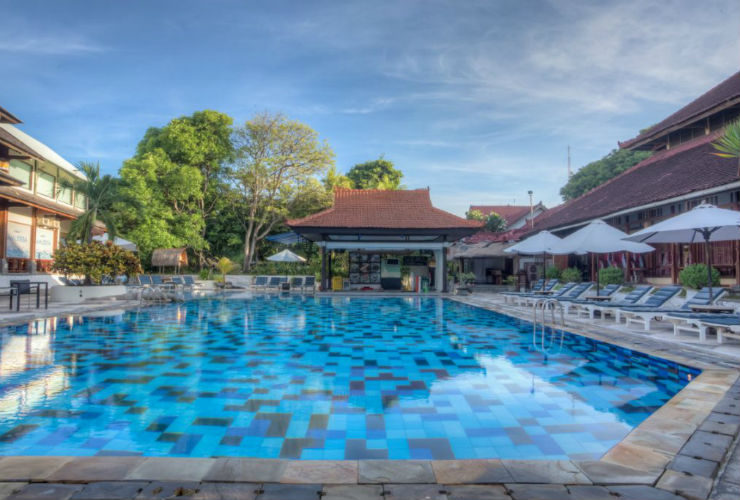 グランド イスタナ ラマ ホテル　プール