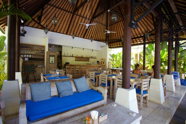 開放的なレストラン