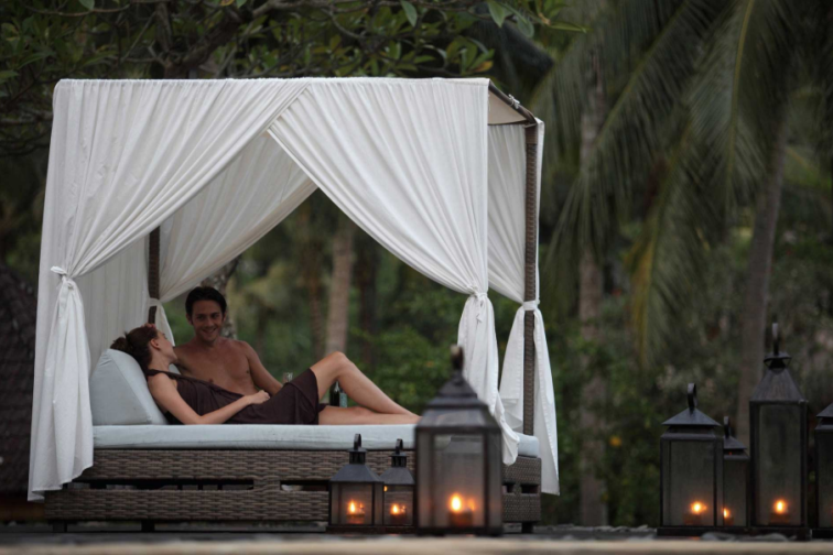 ガゼボでゆったりした時間を