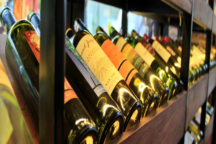 マセ・キッチン＆ワインバー