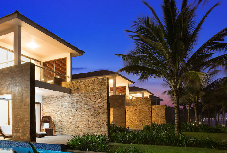 ビーチ沿いに建つヴィラ