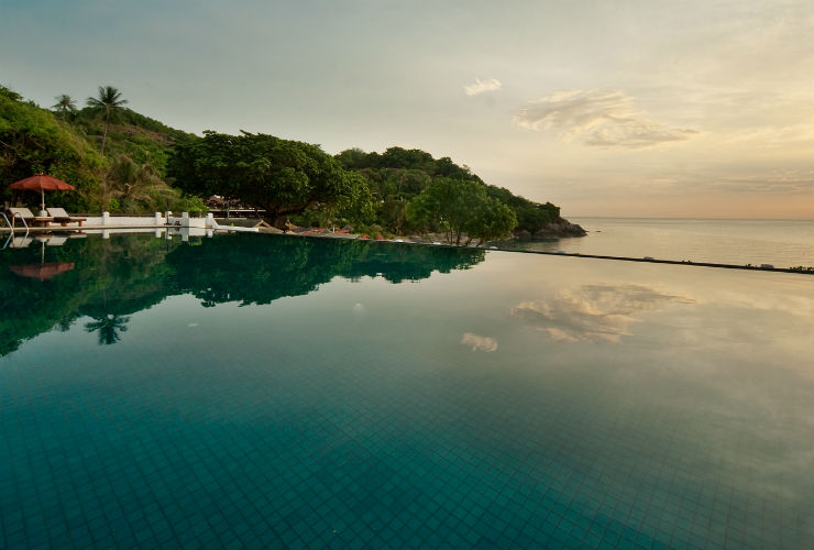 ホテルのプールからの絶景。