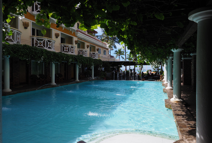 スイミングプール