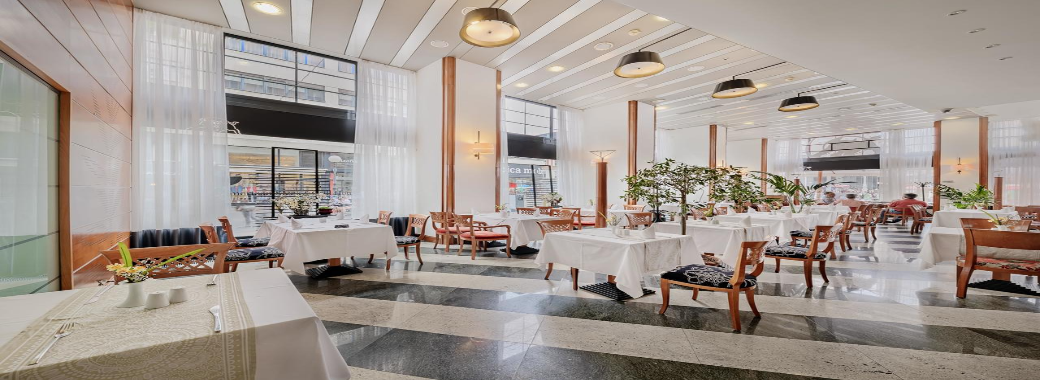 朝食ビュッフェ会場