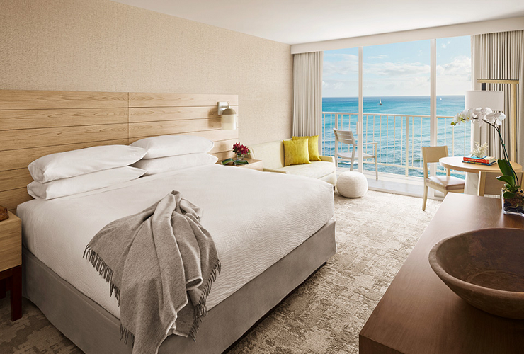 モダンとハワイの美しい自然が融合された客室