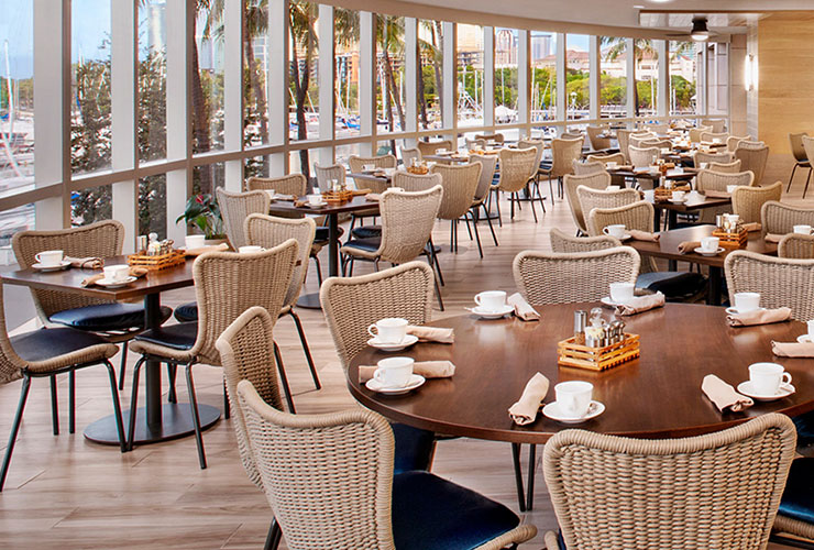 ブュッフェから一品料理まで色々なシーンにご利用いただけます