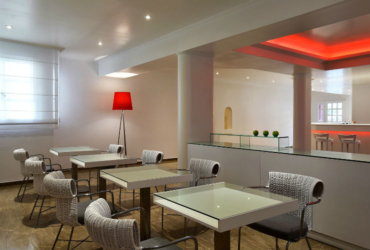 バーでは朝食も取れます。