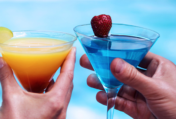 バーなどのナイトライフも充実