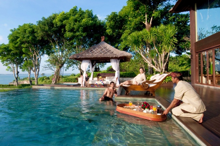 フローティングブレックファスト