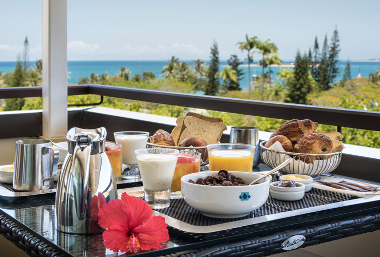 お部屋での朝食ルームサービス（土日のみ）