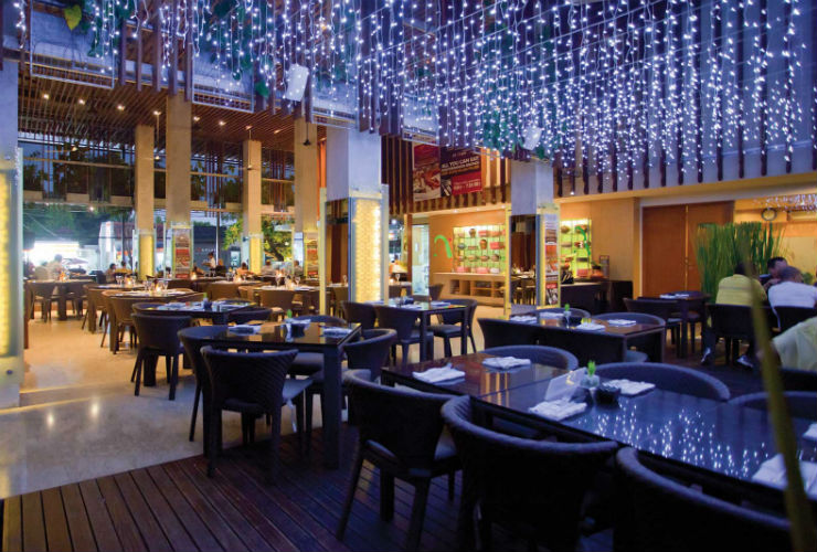 ザ ヘヴン バリ スミニャック　レストラン