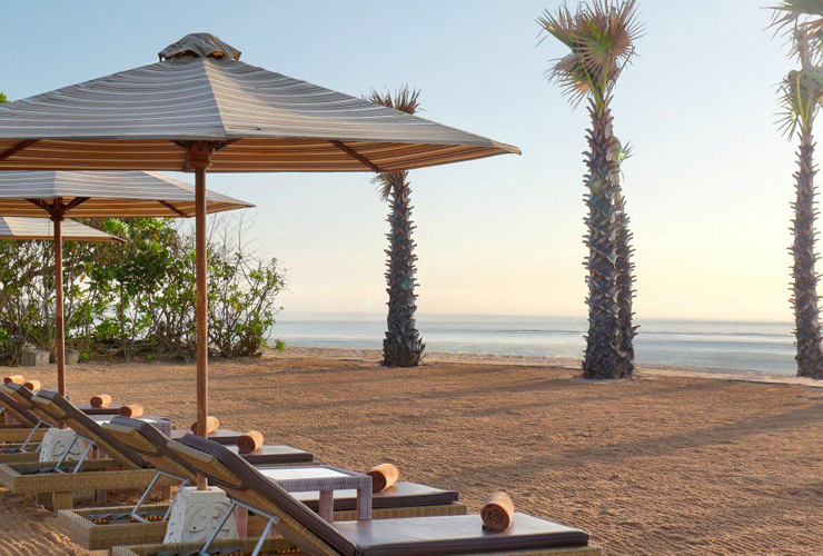 ホテルのシャトルで5分のビーチクラブ