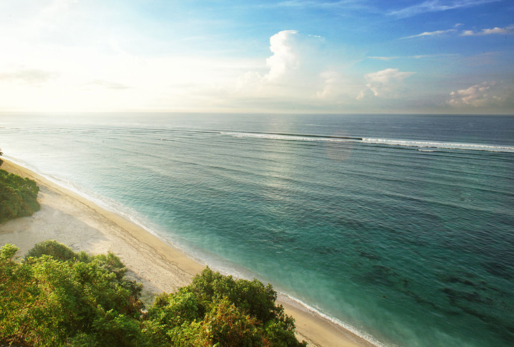 ヌサドゥアの大海原