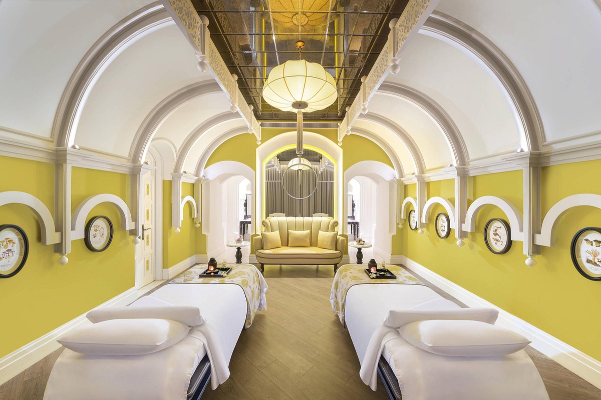 スパで日頃の疲れを癒す