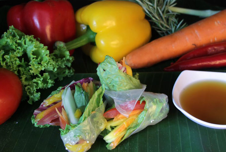 ホテル独自のオーガニック野菜畑からの食材