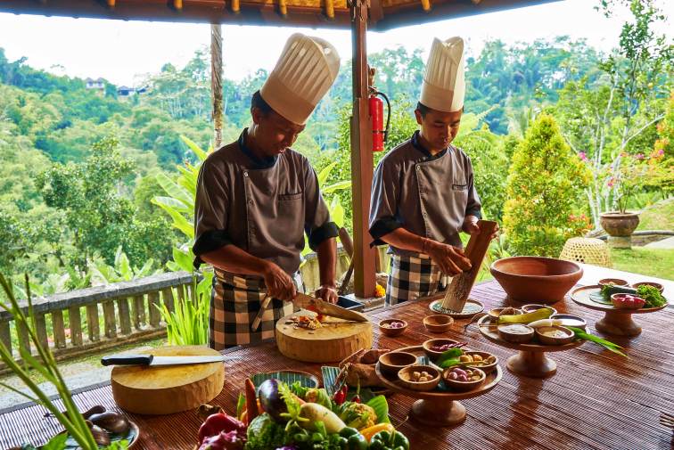 無料アクティビティ【健康ドリンク「ジャムウ」作り】