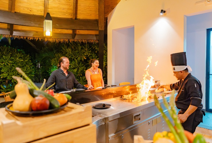 『washoku（ワショク）』では寿司や鉄板焼きパフォーマンスなどご覧いただけます