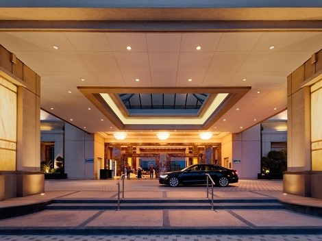 ラディソンブルセブ