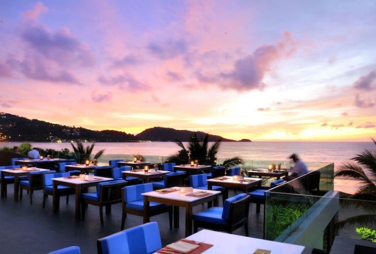 夕暮れ時がおすすめの屋上のレストラン