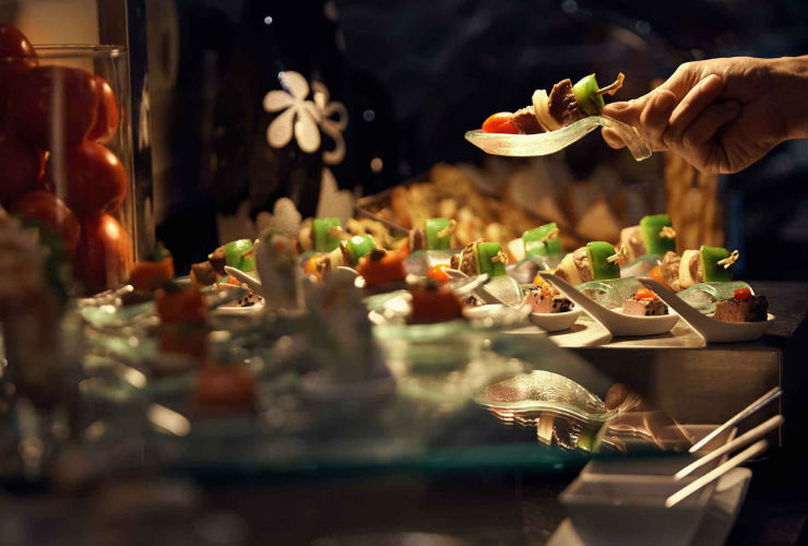 ラウンジで一段上の贅沢